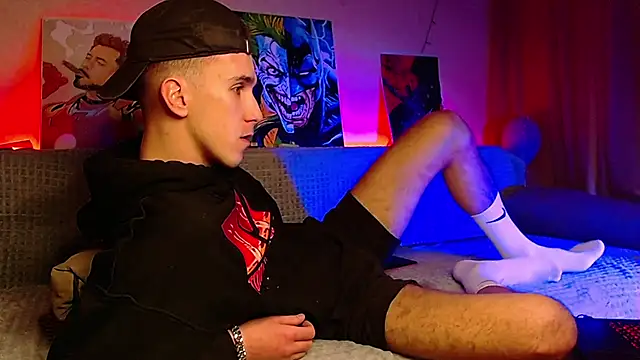 Snapshot of Midnighter_ chatting on 01/30/25, 02:36 Midnighter  online show from 01/30/25, 02:36