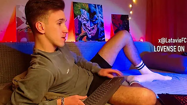 Snapshot of Midnighter_ chatting on 03/06/25, 10:15 Midnighter  online show from 03/06/25, 10:15