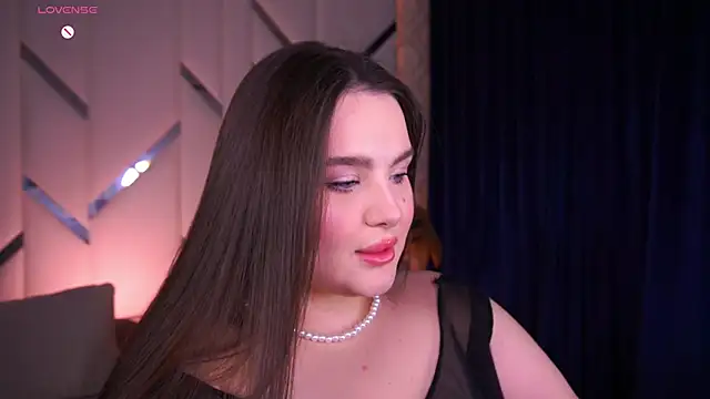 Snapshot of CuteAmberr chatting on 02/19/25, 10:31 CuteAmberr online show from 02/19/25, 10:31