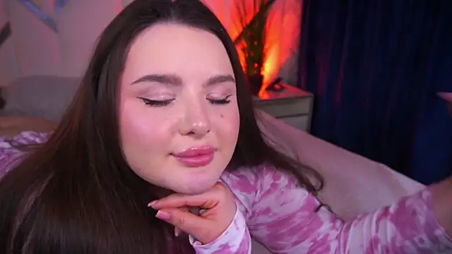 Snapshot of CuteAmberr chatting on 03/11/25, 05:27 CuteAmberr online show from 03/11/25, 05:27