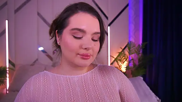 Snapshot of CuteAmberr chatting on 11/28/25, 12:57 CuteAmberr online show from 11/28/25, 12:57