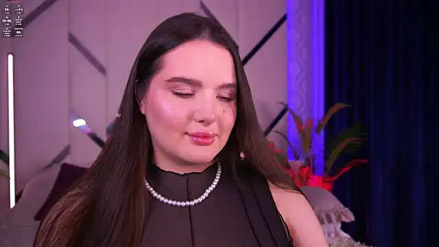 Snapshot of CuteAmberr chatting on 12/05/25, 12:19 CuteAmberr online show from 12/05/25, 12:19