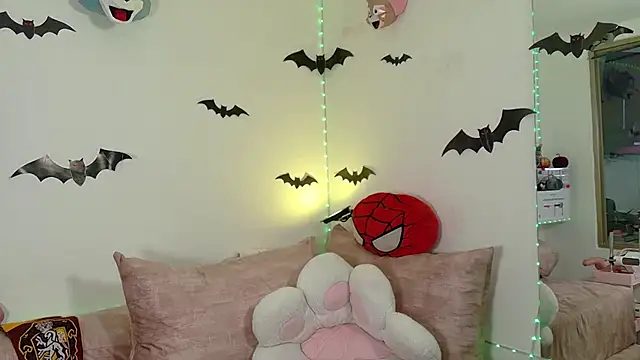 megan doll2 online show from 10/31/25, 08:54