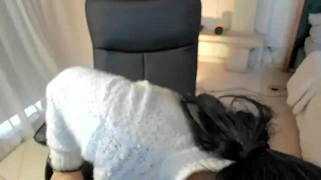 Snapshot of scarlet_miller1 chatting on 01/22/25, 11:45 scarlet miller1 online show from 01/22/25, 11:45