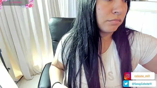 Snapshot of scarlet_miller1 chatting on 02/09/25, 02:18 scarlet miller1 online show from 02/09/25, 02:18