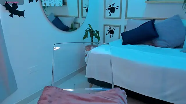 scarlet miller1 online show from 10/23/25, 11:53