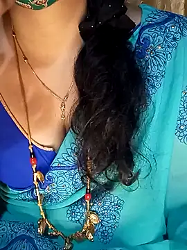 tuttifrutti17 online show from 01/08/25, 05:37