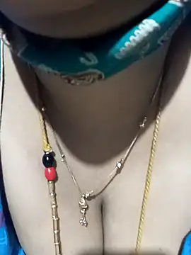 tuttifrutti17 online show from 09/25/25, 05:38