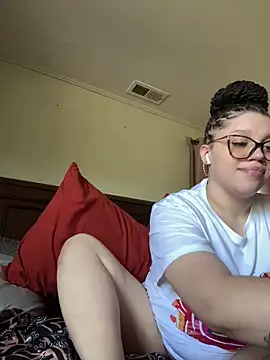 QueenNuttCollector online show from 05/26/26, 04:58