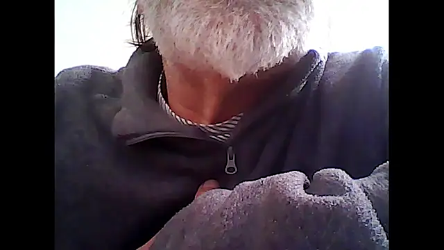 xcimeru online show from 10/29/25, 03:58