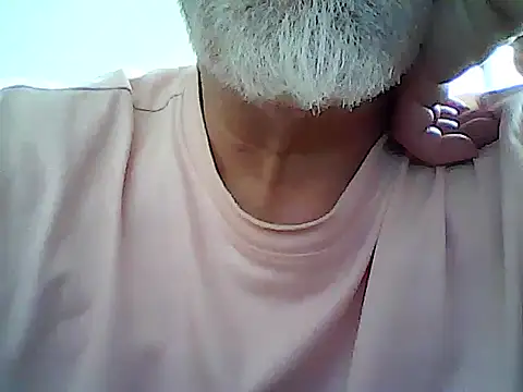 Snapshot of xcimeru chatting on 06/16/26, 08:50 xcimeru online show from 06/16/26, 08:50