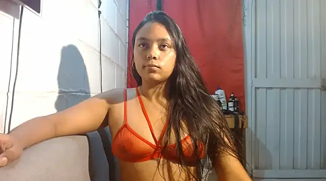 Snapshot of Chiara_petterson chatting on 01/18/25, 04:59 Chiara petterson online show from 01/18/25, 04:59