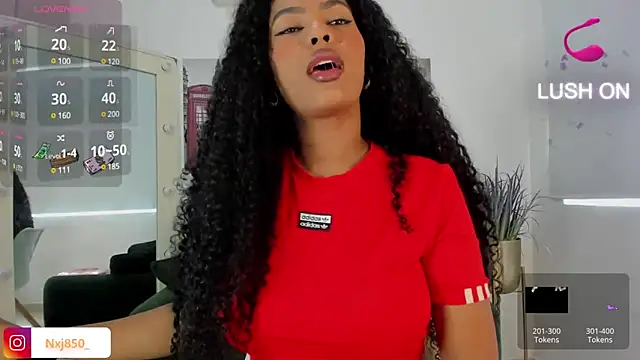 HOTBLACKANDWHITE2 online show from 12/29/24, 05:12