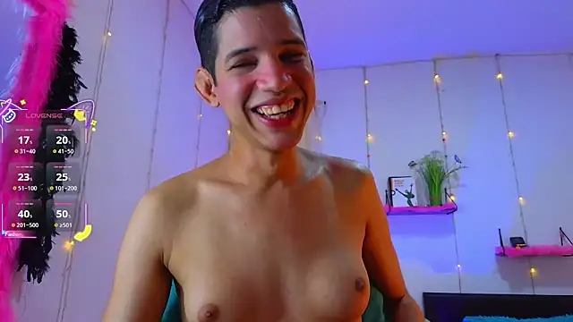 Ariel Femboy  online show from 09/21/25, 08:21