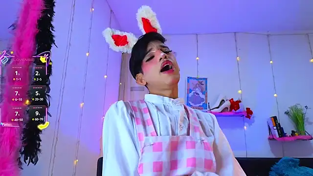 Ariel Femboy  online show from 11/30/25, 04:05