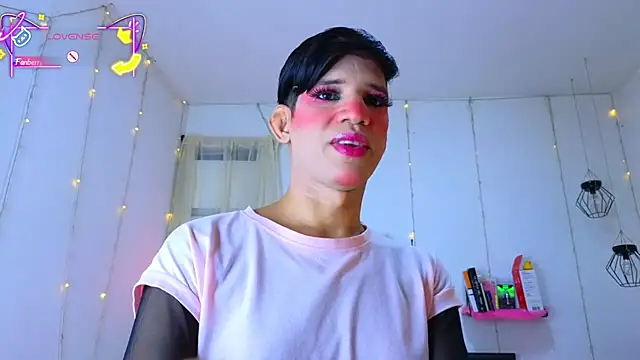 Ariel Femboy  online show from 01/17/26, 05:34