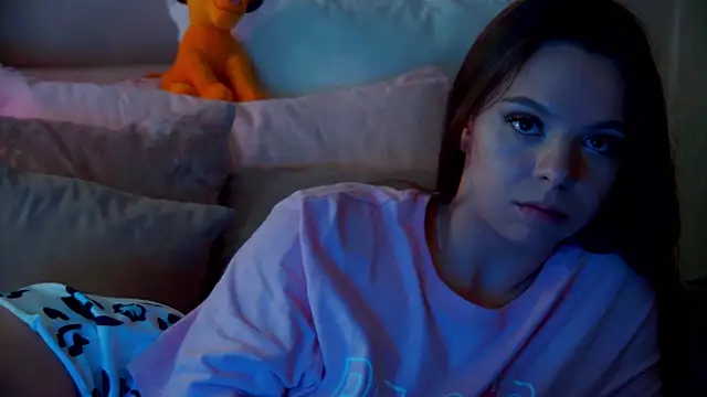 ElisabethDavis online show from 03/16/25, 12:23