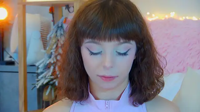 ElisabethDavis online show from 11/28/25, 03:14