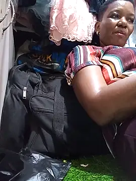 Hailey BaileyXYZ online show from 02/16/26, 01:40