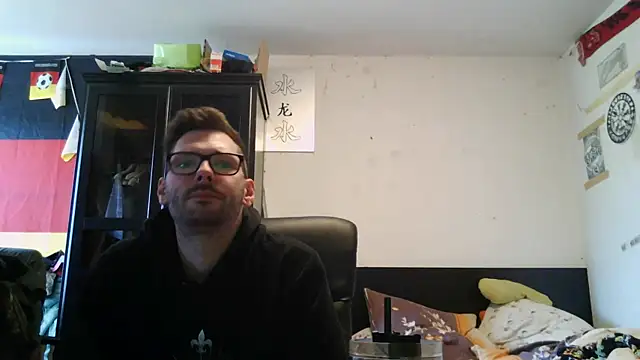 Snapshot of Die-geile-Sau chatting on 04/28/26, 01:49 Die-geile-Sau online show from 04/28/26, 01:49