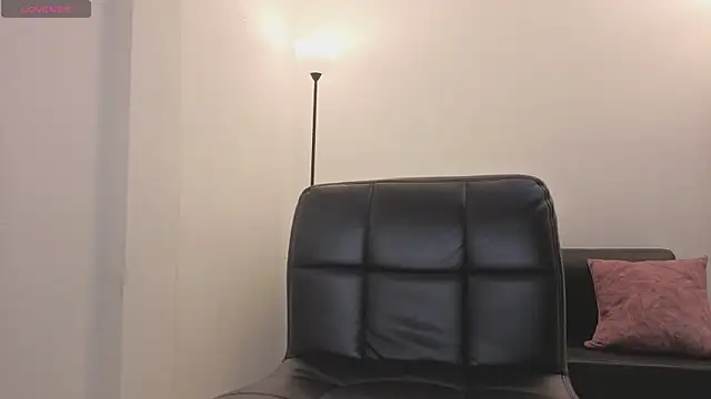 camiilaa1 online show from 07/07/26, 07:23