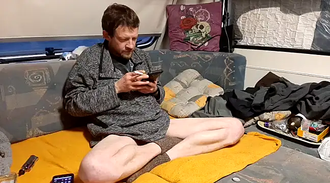 Ebinator666 online show from 12/31/24, 07:10