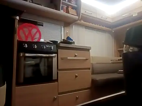 Ebinator666 online show from 10/04/25, 12:41