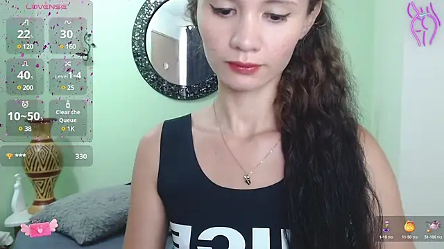 Sofia Franco  online show from 12/24/24, 03:37