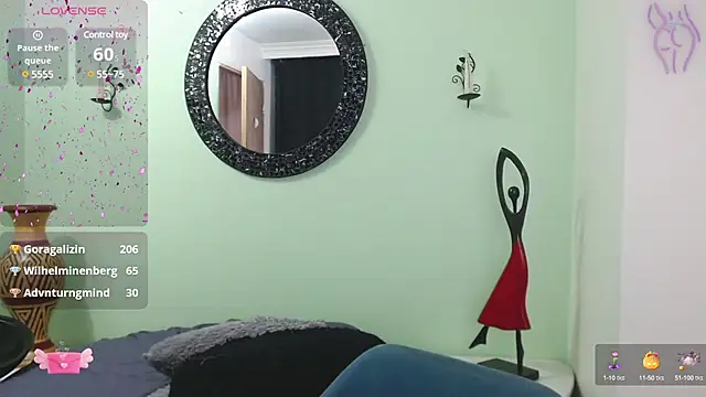 Sofia Franco  online show from 12/31/24, 01:15