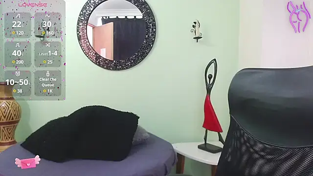 Sofia Franco  online show from 03/07/25, 06:11