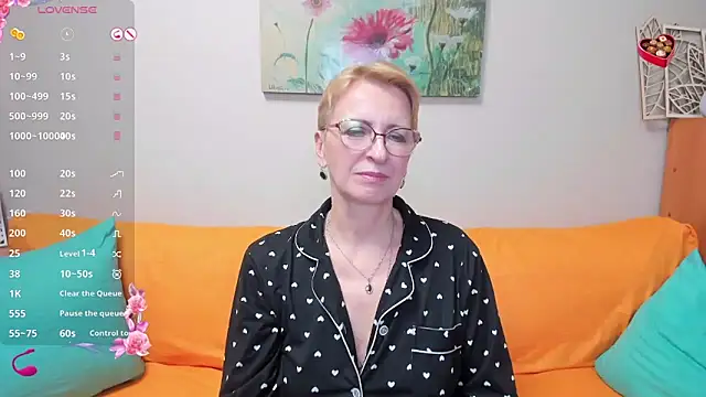 iamyourdream89 online show from 03/05/25, 10:32