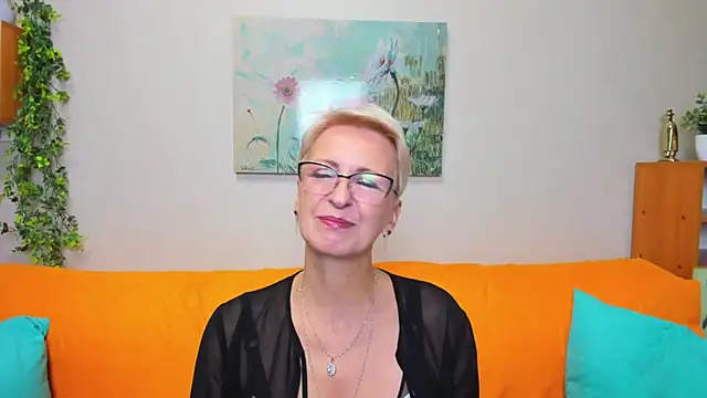 iamyourdream89 online show from 09/18/25, 11:12