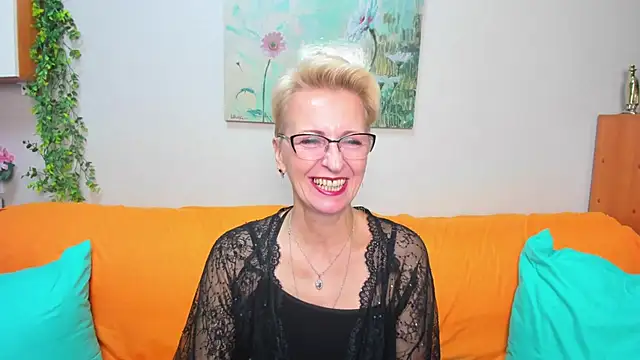 iamyourdream89 online show from 10/24/25, 11:39