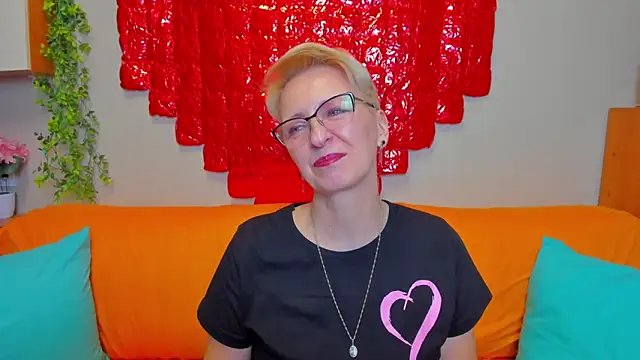 iamyourdream89 online show from 02/19/26, 04:03