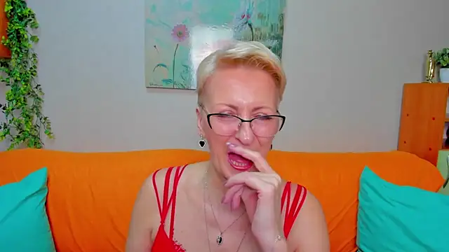 iamyourdream89 online show from 03/18/26, 10:18