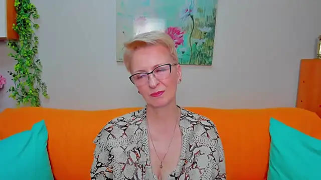 iamyourdream89 online show from 04/13/26, 02:44