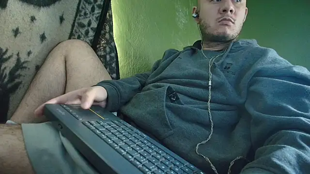 sweet cock28 online show from 10/05/25, 02:37