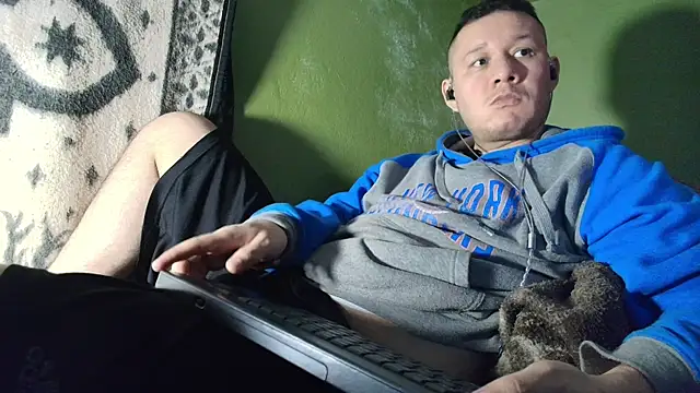 sweet cock28 online show from 12/23/25, 03:15