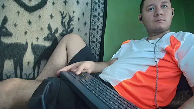 Snapshot of sweet_cock28 chatting on 06/23/26, 02:59 sweet cock28 online show from 06/23/26, 02:59