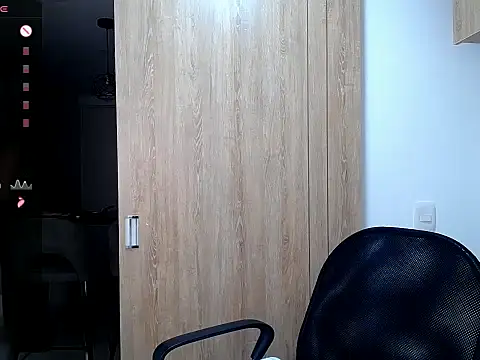 Danna Ross  online show from 03/12/26, 08:15