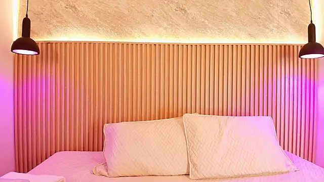 big tits in your face online show from 10/08/25, 08:06