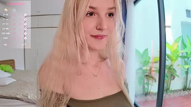 Snapshot of jennytimes chatting on 03/20/25, 10:43 jennytimes online show from 03/20/25, 10:43