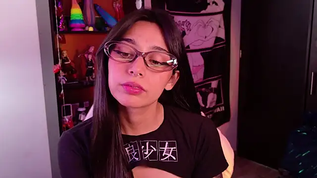 Snapshot of amber_yull chatting on 06/15/26, 02:52 amber yull online show from 06/15/26, 02:52
