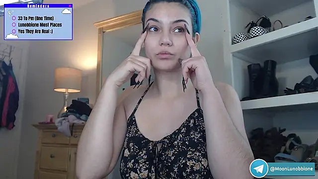 Snapshot of Lunobbione chatting on 03/19/26, 06:34 Lunobbione online show from 03/19/26, 06:34