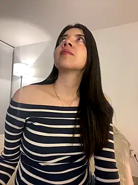 saori 10 online show from 10/09/25, 06:00