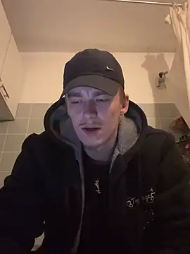 Toyjungee online show from 12/19/24, 04:57