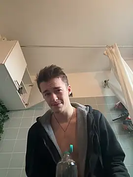 Toyjungee online show from 12/21/24, 01:53