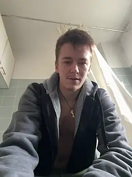 Toyjungee online show from 12/31/24, 11:42