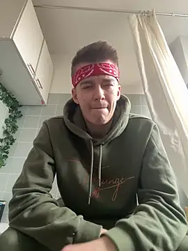 Toyjungee online show from 02/20/25, 01:19