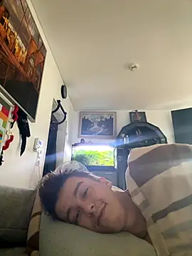 Toyjungee online show from 10/26/25, 09:26